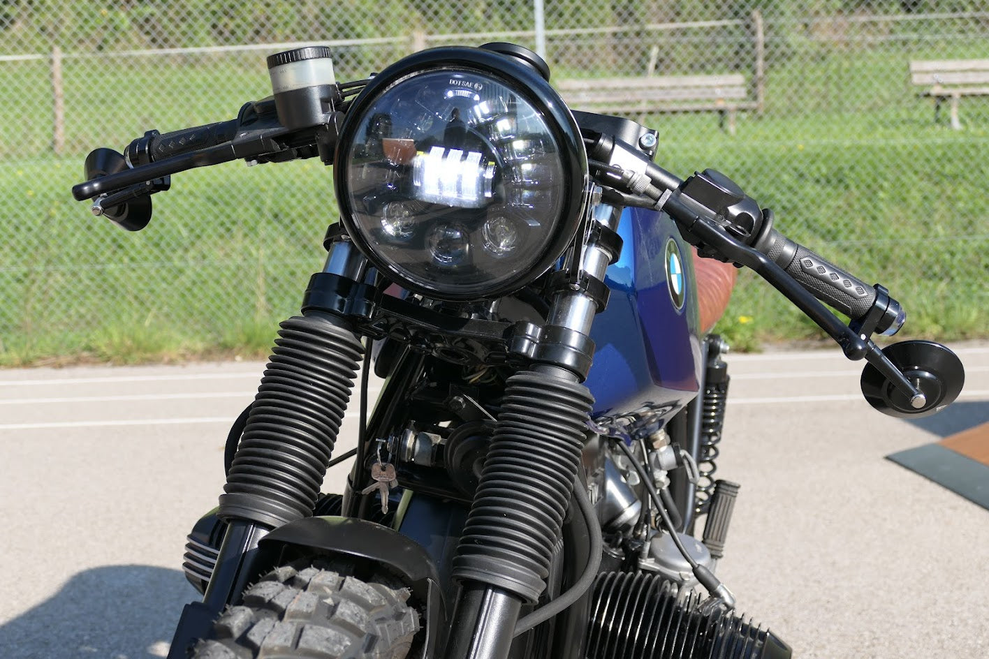 Comment Choisir son phare de moto ?