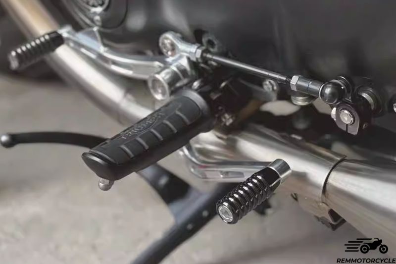 Double sélecteur de vitesse Triumph Bobber