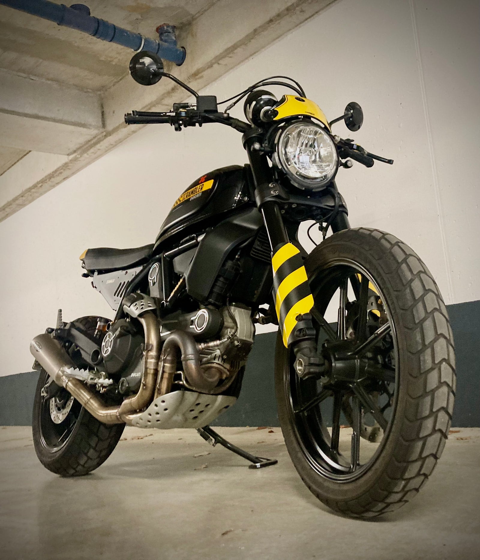Ducati Scrambler 800 boczne