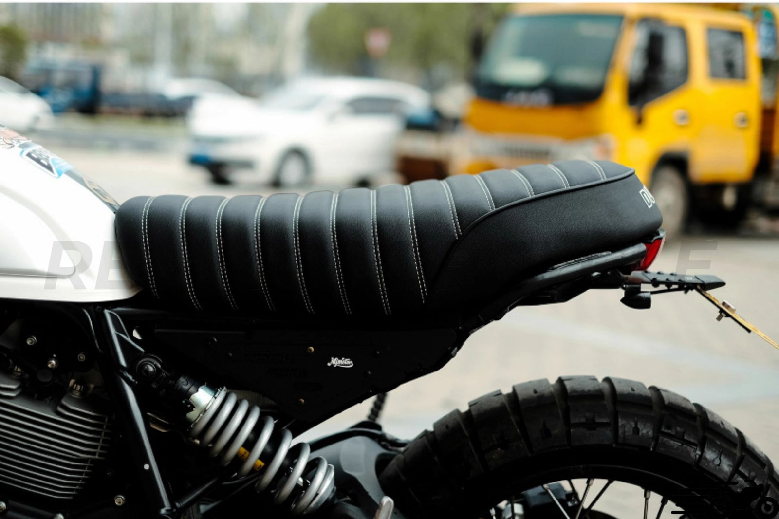 Niestandardowe siodło Ducati Scrambler