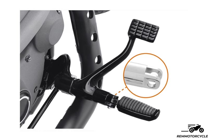 Support repose pieds universel Harley Sportster