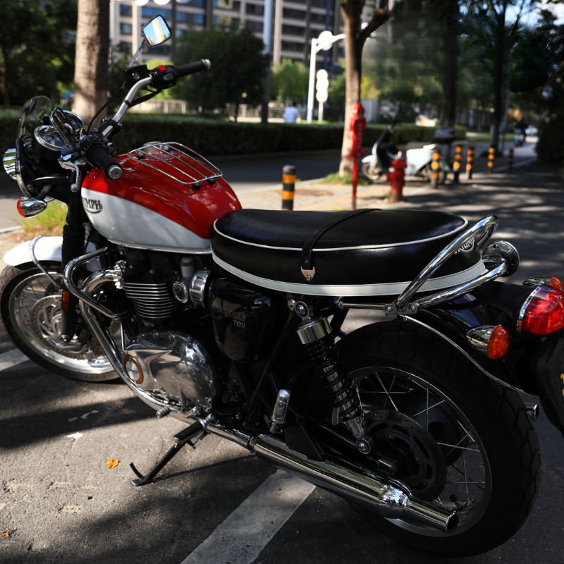 Klasyczne siodełko Bonneville T100/T120