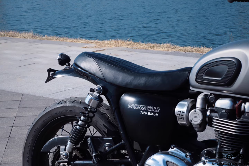 Krótki zestaw siodłowy Triumph