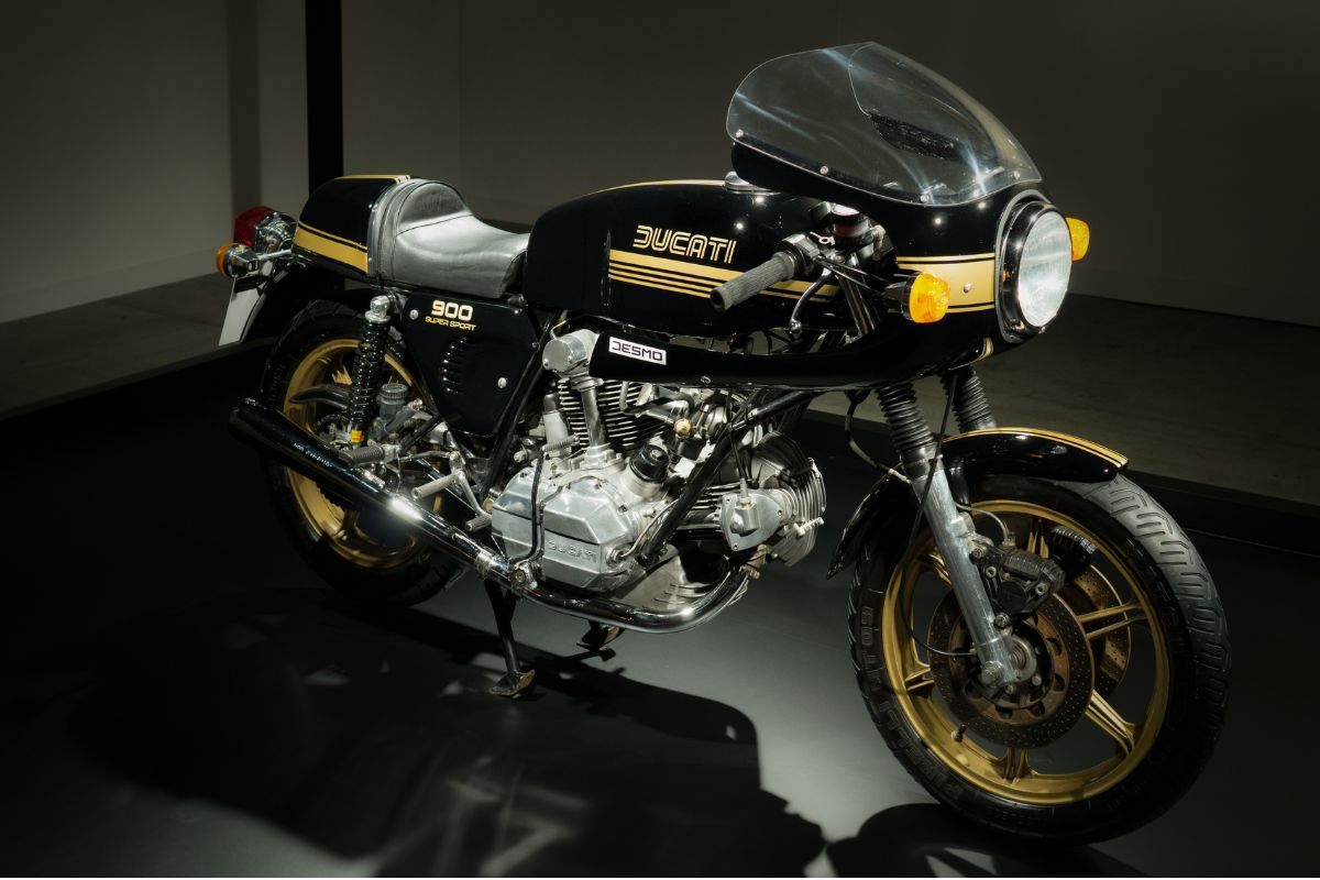 ducati cafe racer