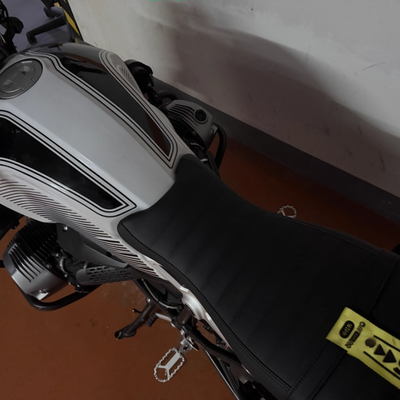 Krótkie siodło + BMW R Nine Saddle Cover