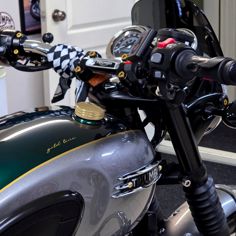 Czapka z daszkiem Triumph Classic Mosiężna