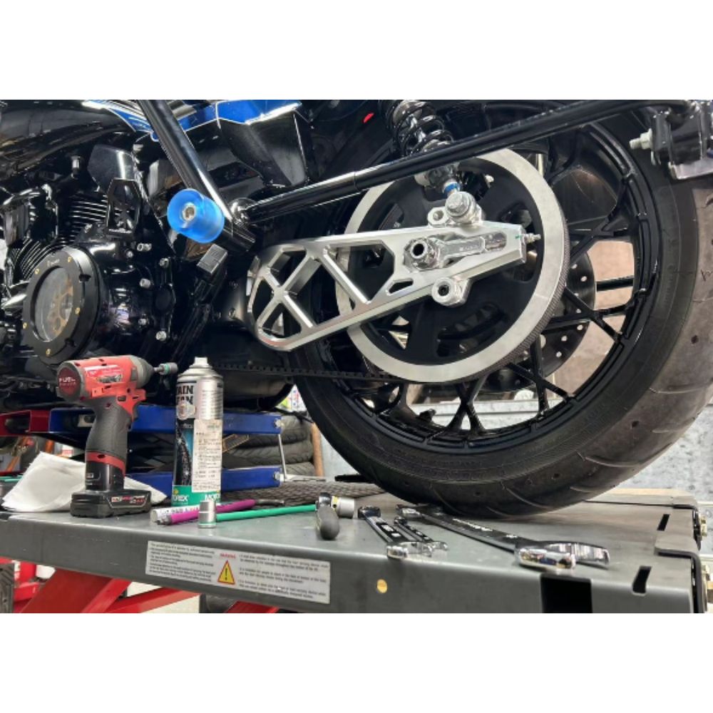 Aluminiowy wahacz Harley Touring 2014+