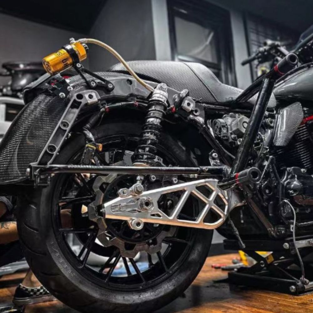 Aluminiowy wahacz Harley Touring 2014+