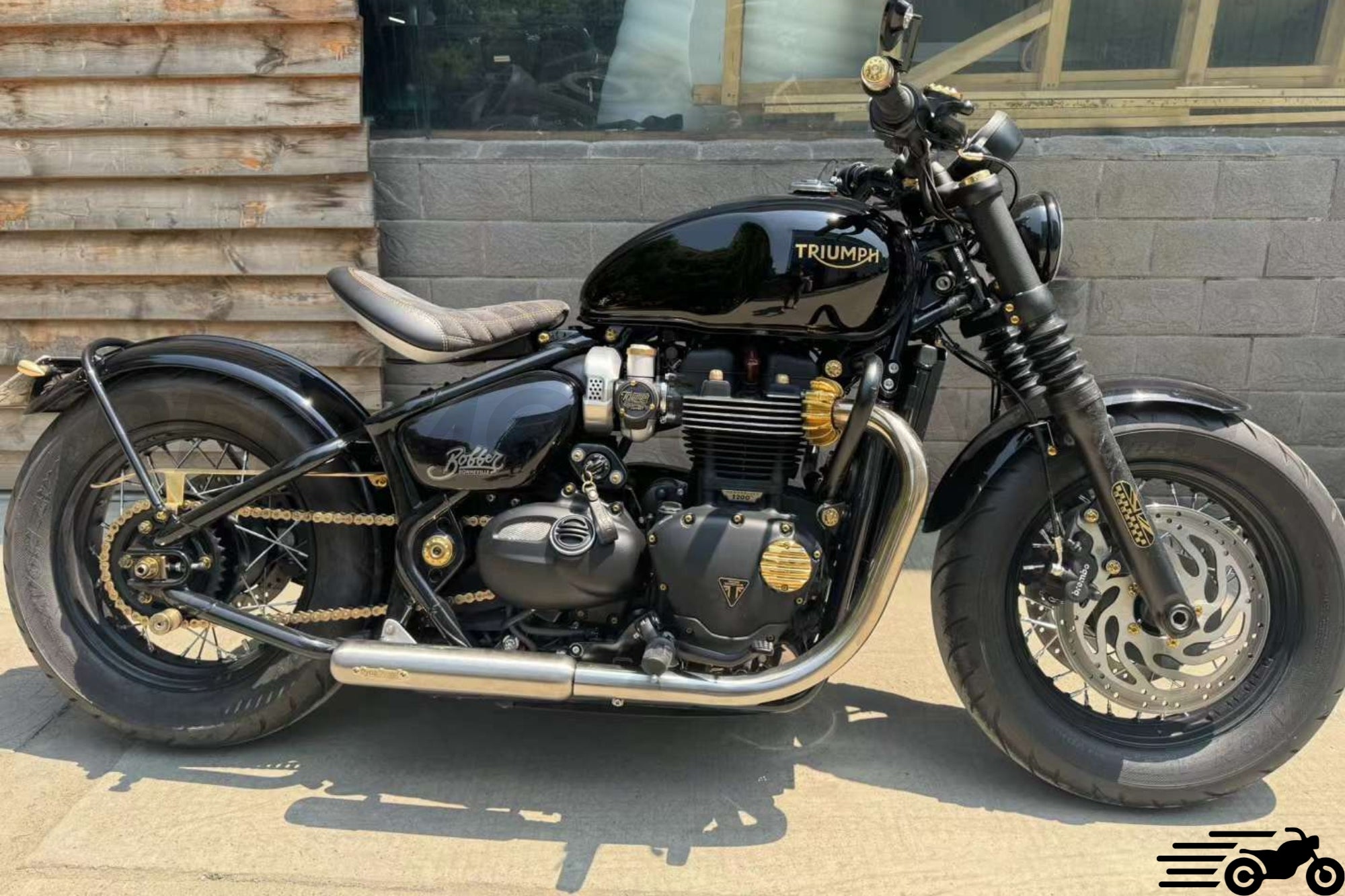 Krótki triumf Bobber 1200 wydech