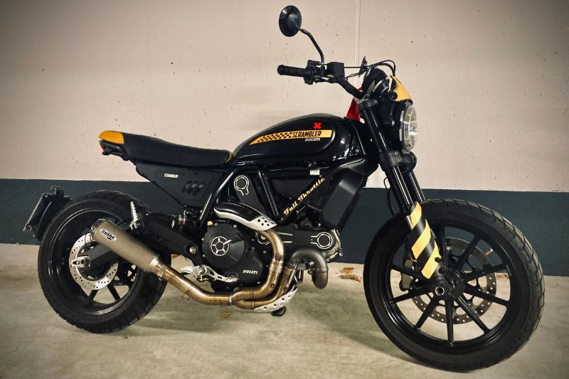 Ducati Scrambler 800 boczne