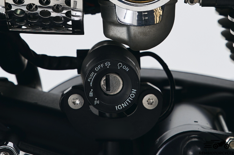 Support de clé déporté pour Triumph Modern Classics