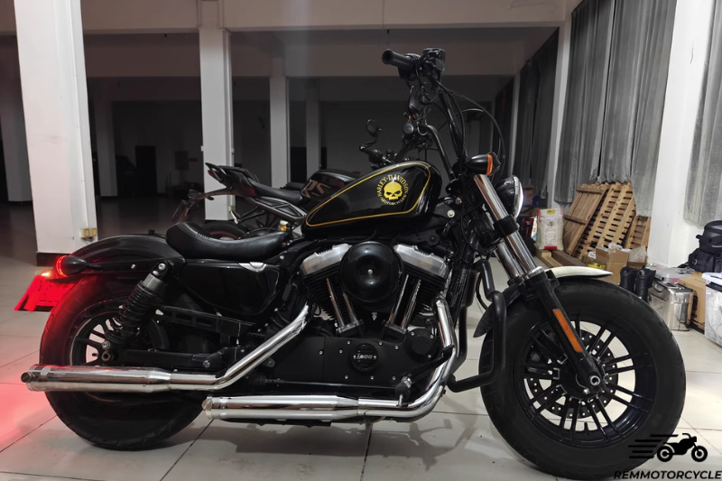 14 -litrowy czołg sportowy