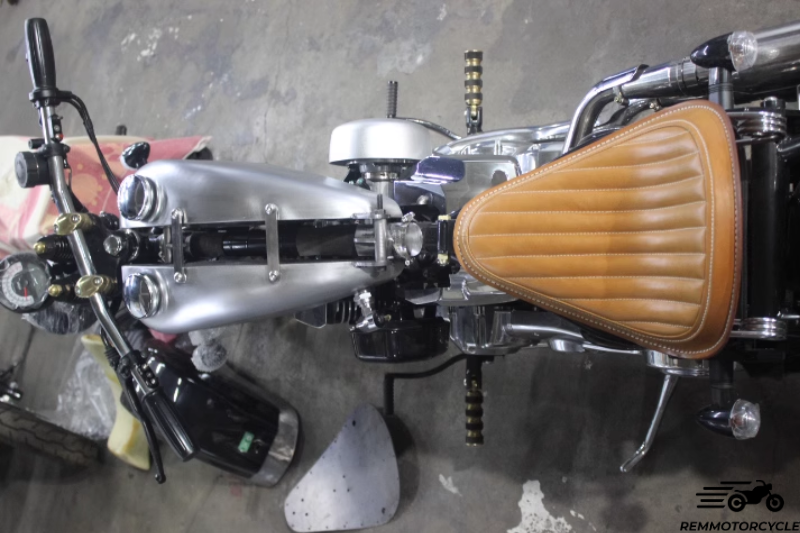 Bobber Tank podwójny