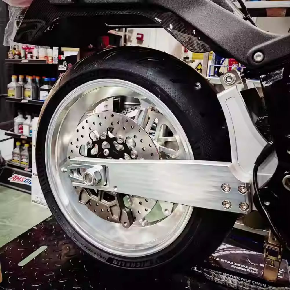 Wahacz Softail M8 CNC z aluminium 6061/7075