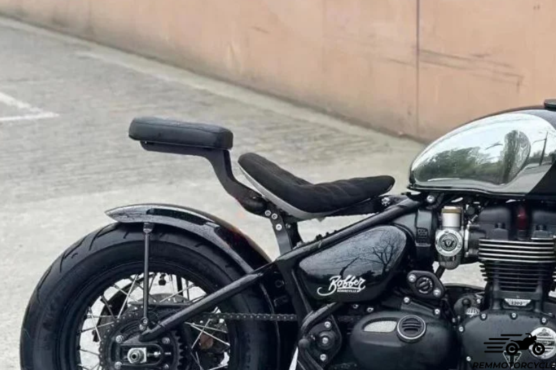 Selle passager Triumph Bobber (sans feux)