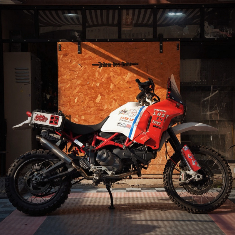 Échappement titane Ducati Desert X