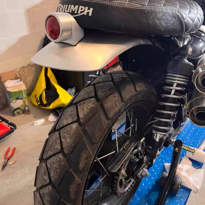 Garde-boue arrière court alu – Triumph Bonneville/Street Twin