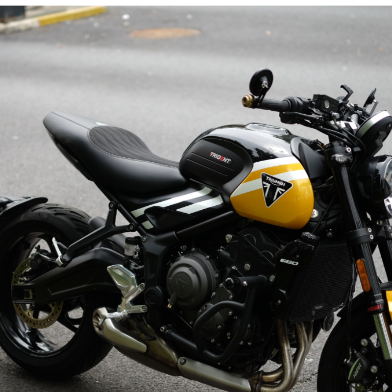 Selle custom TRIUMPH Trident 660