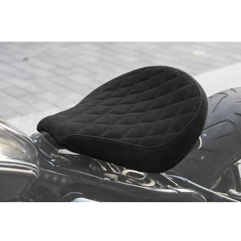 SECOND MAIN: Selle BMW R18 Daim Noir