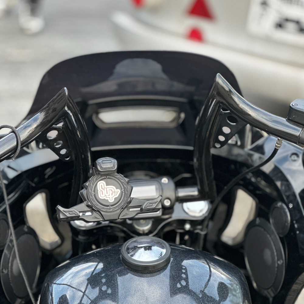 Owiewka ST Club Style z dźwiękiem Harley Softail 2018+