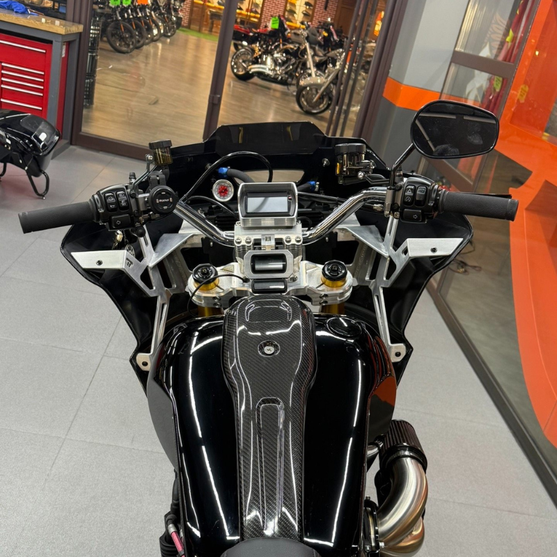 Support de carénage aluminium Low Rider ST