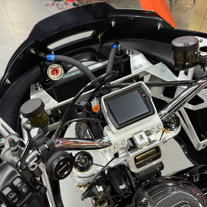 Support de carénage aluminium Low Rider ST