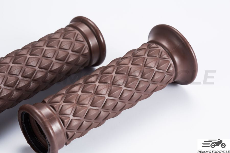 Clubman 2 Czarne lub brązowe uchwyty