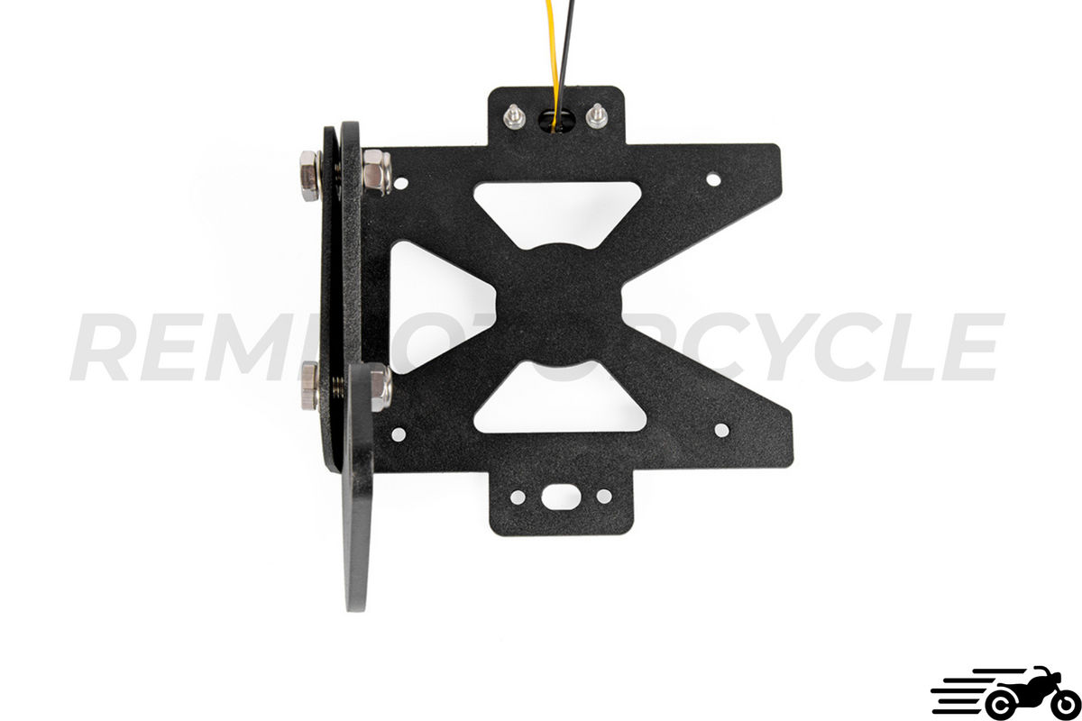 Wsparcie bocznej płyty Scrambler