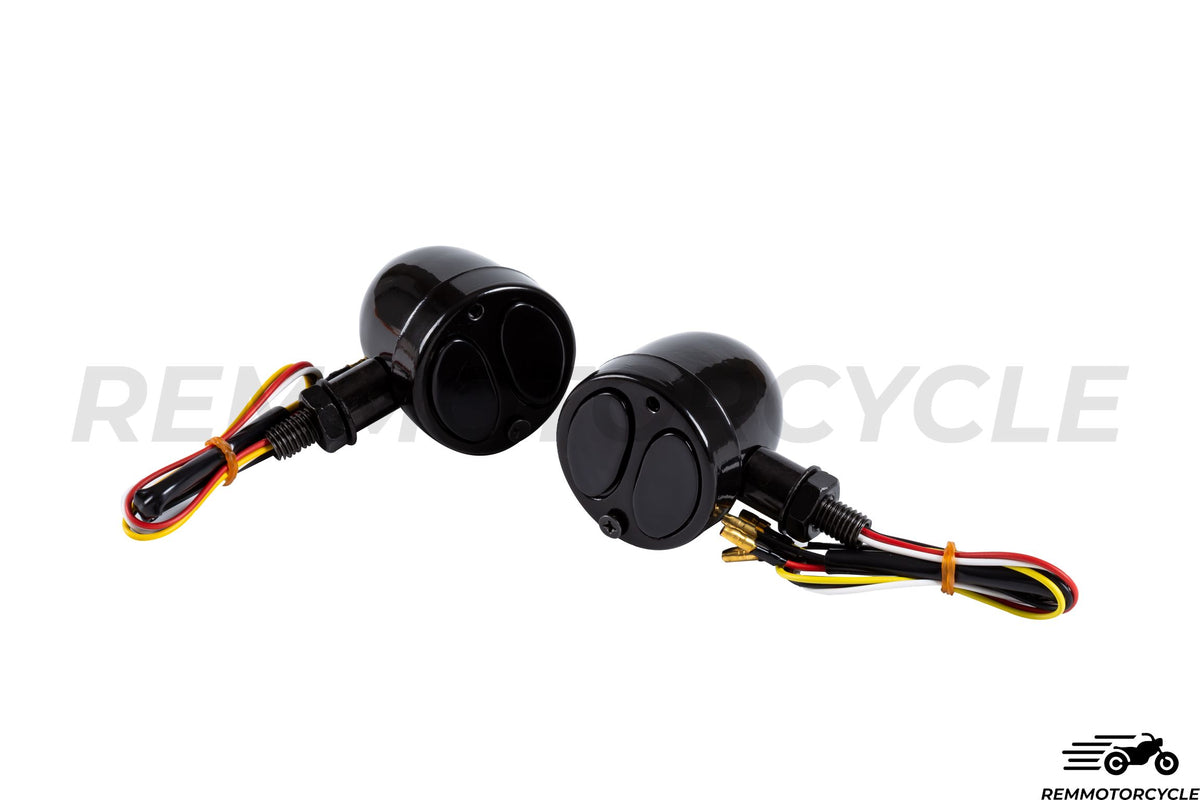 Czarne tylne światła i wskaźniki motocyklowe