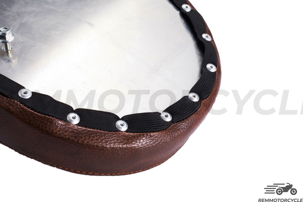 Redakowane brązowe siodło typu 1 tło metalowe 50 lub 60 cm