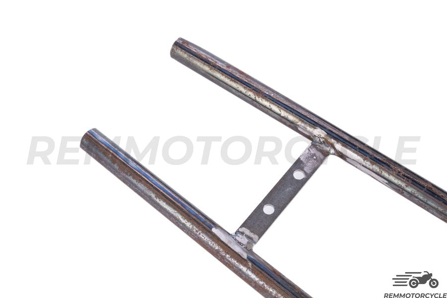 Czarna czarna siodło z długą zintegrowaną pętlą LED