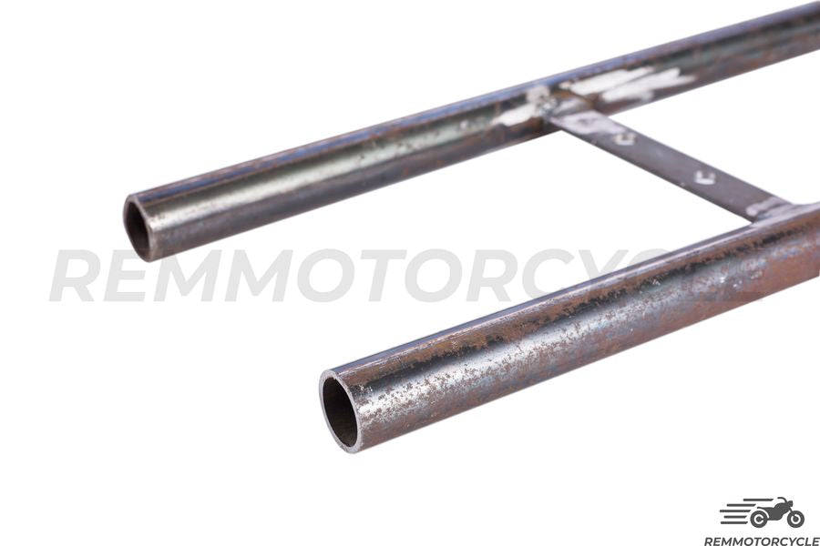 Czarna czarna siodło z długą zintegrowaną pętlą LED